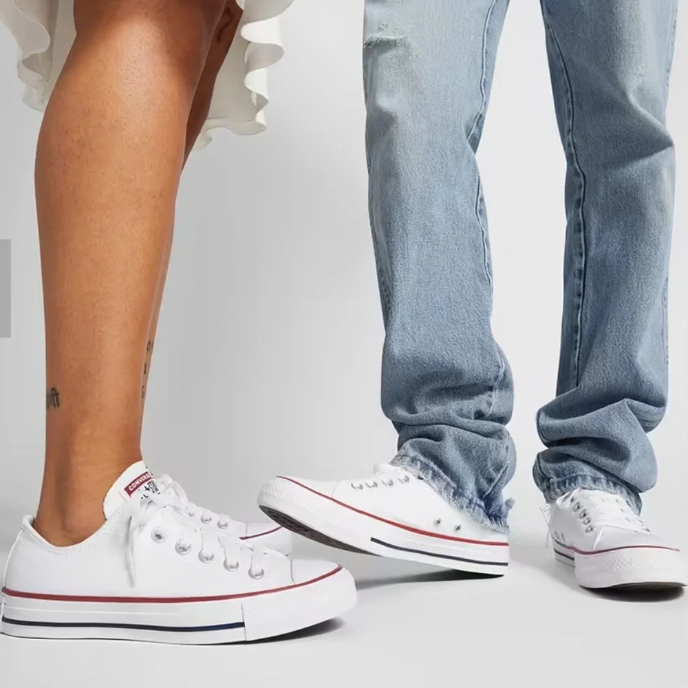 CTAS WMNS Chuck Taylor All Star LOW TOP SHOE
M7652C Black/White Sneakers - Picture 16 of 16